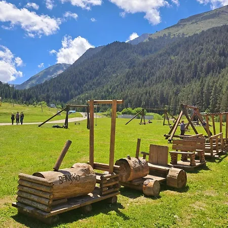 Chill & Near The Gondola Apartament