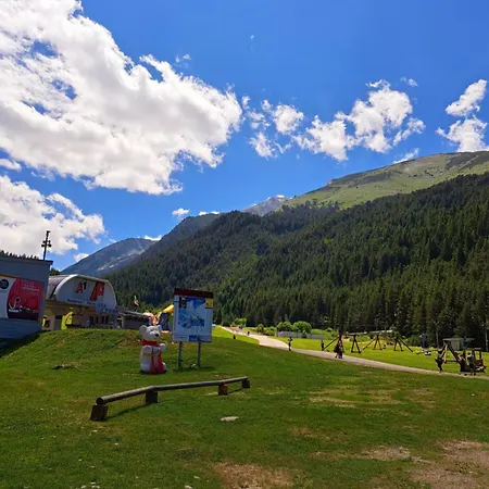 Chill & Near The Gondola Apartament